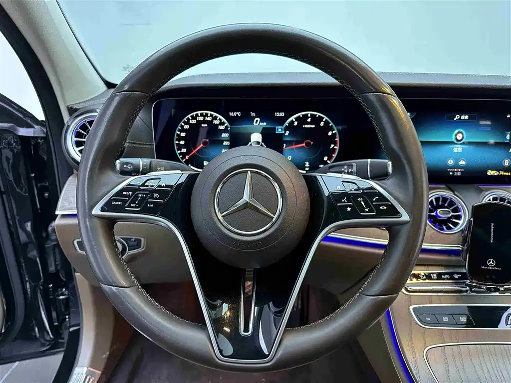  E CLASS