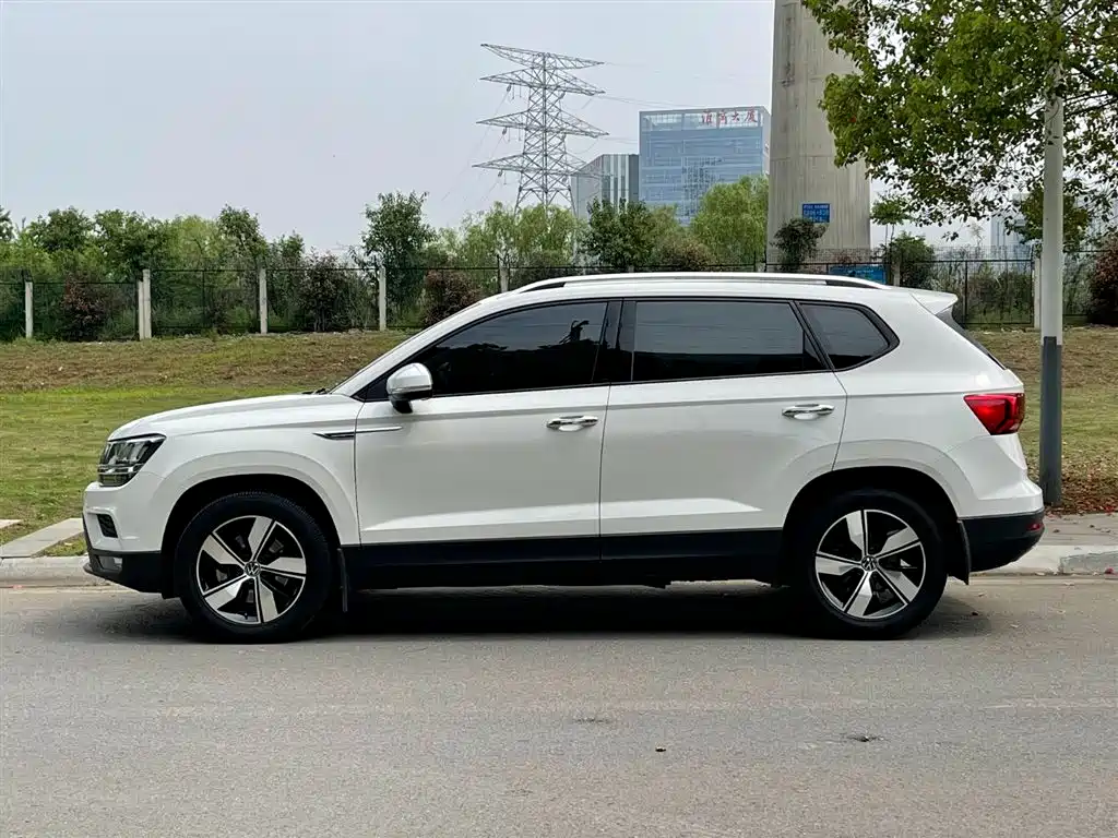 Volkswagen Tharu 2021 Model 280TSI 2WD Comfort Edition фото 8