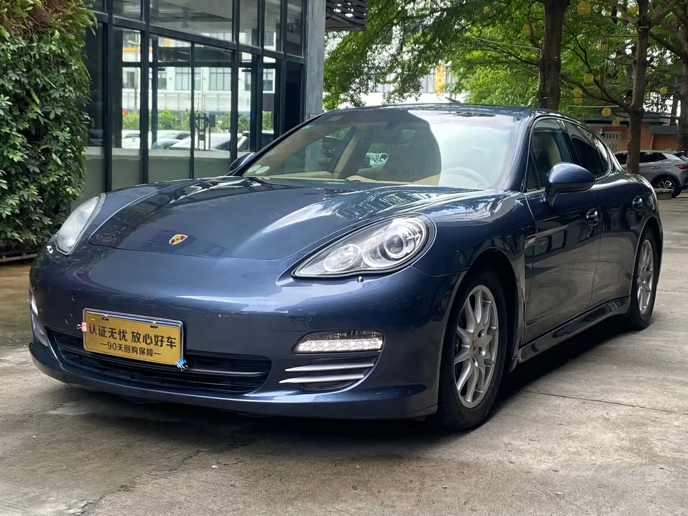 Porsche Panamera 2010 Panamera 4 3.6L