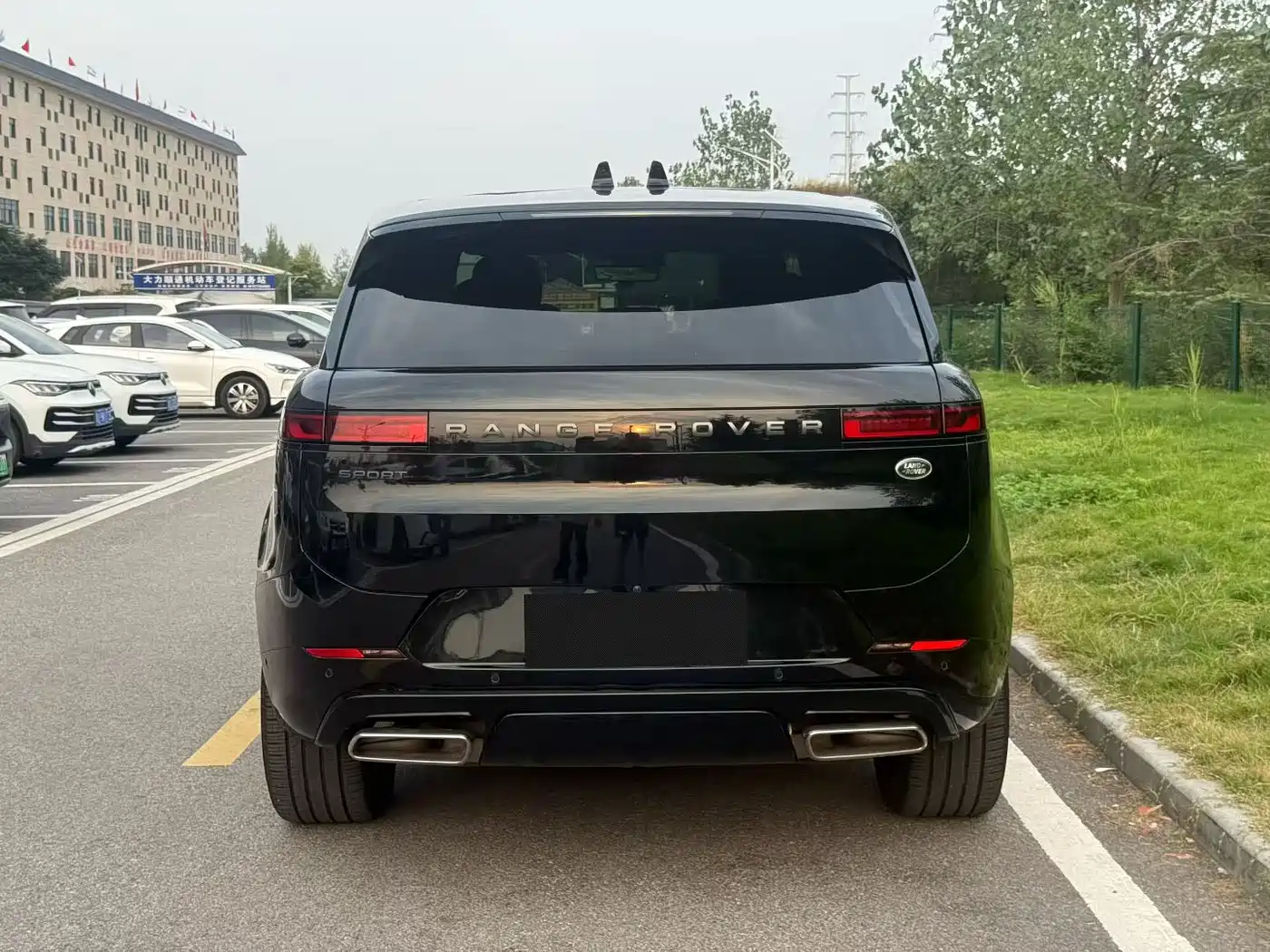 Land Rover Range Rover Sport 2025 2025 400PS Dynamic SE