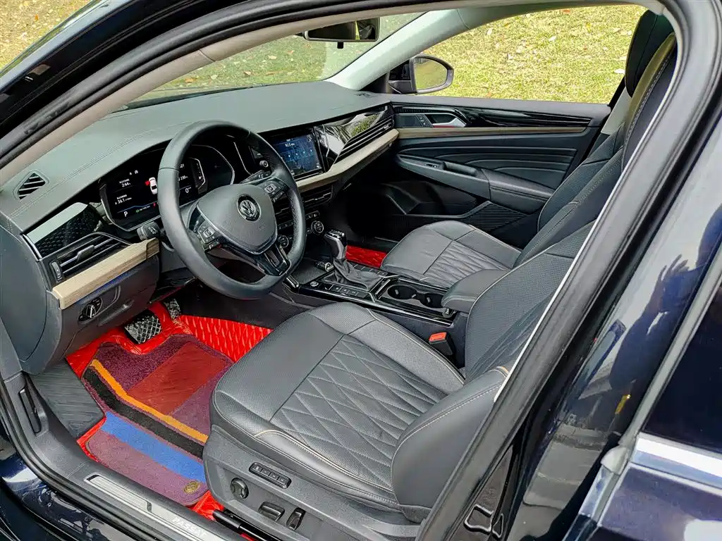 Volkswagen Passat 2019 Model 330TSI Luxury Edition China V фото 7