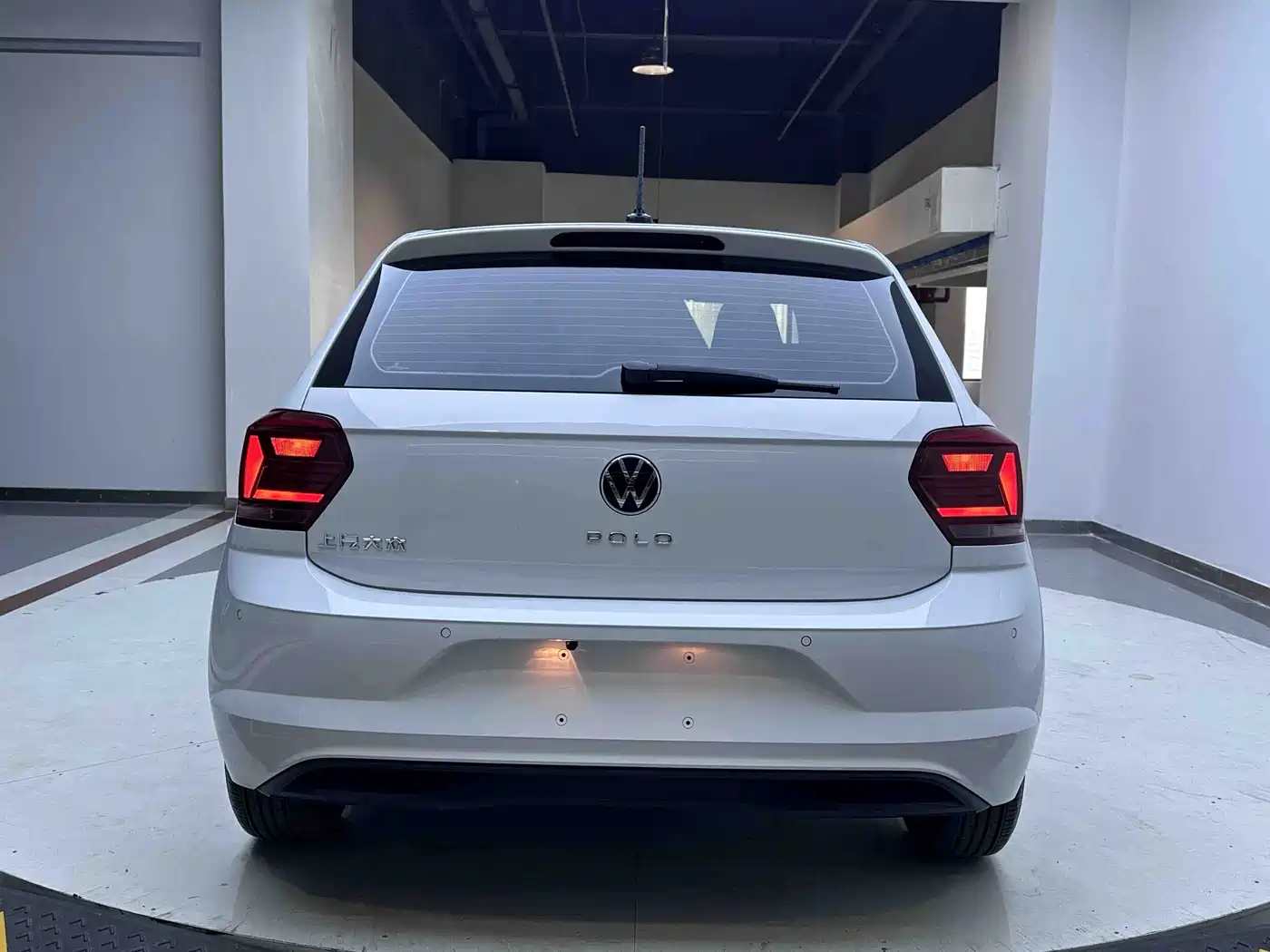 Volkswagen Polo 2024 2023 Facelift Plus 1.5L Auto Chroma Tech Edition