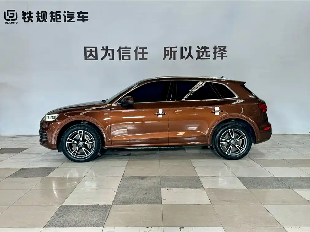 Audi Q5L 2018 Model 45 TFSI Premium Luxury Sport China V фото 3