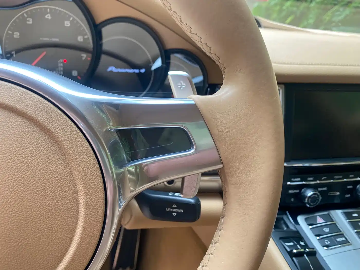 Porsche Panamera 2010 Panamera 4 3.6L фото 11