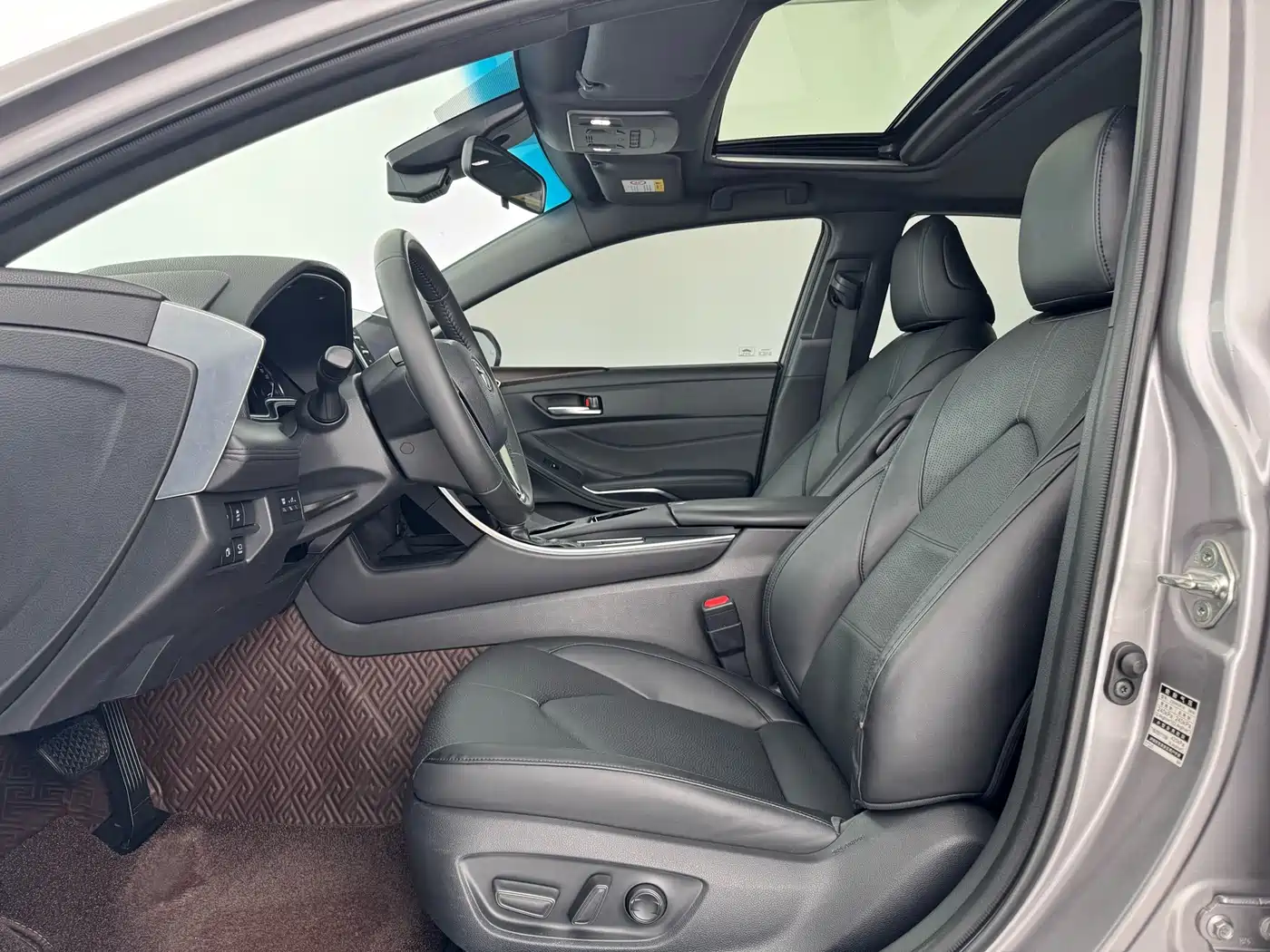 Toyota Avalon 2019 2019 2.0L XLE Premium Edition (China VI)