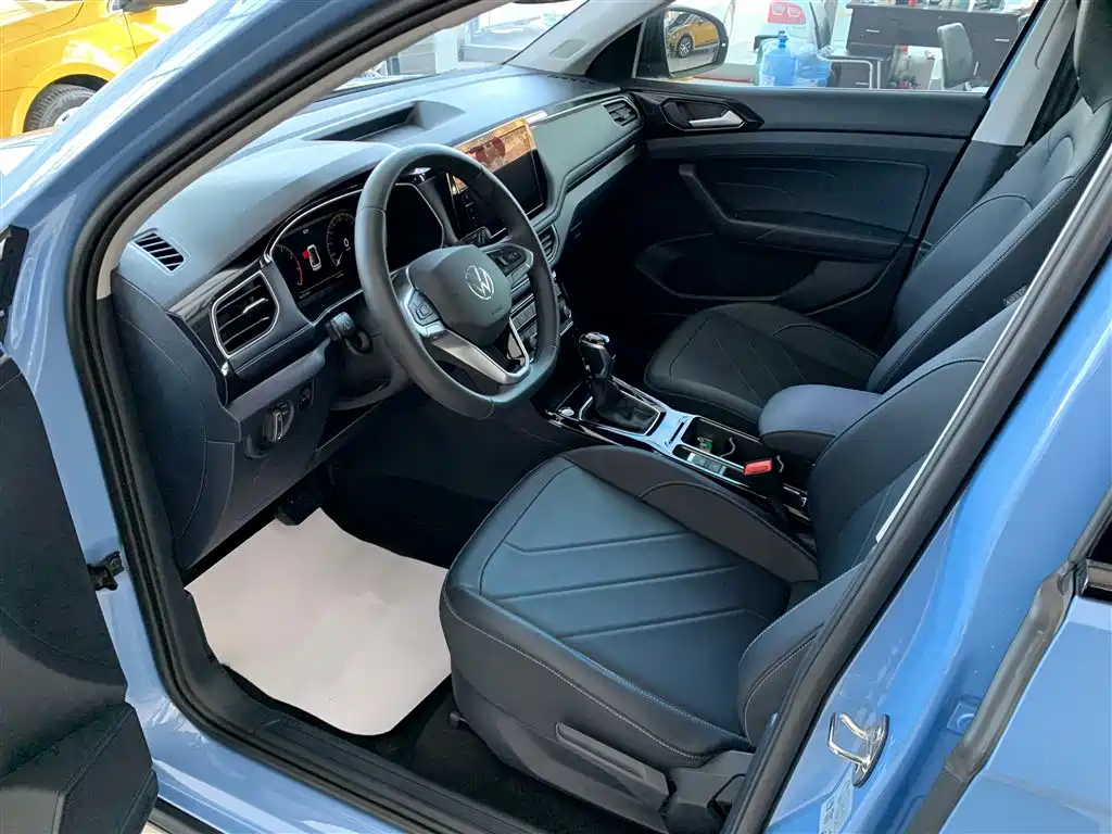Volkswagen Tharu 2025 New Edge 300TSI Enjoyment Edition фото 8