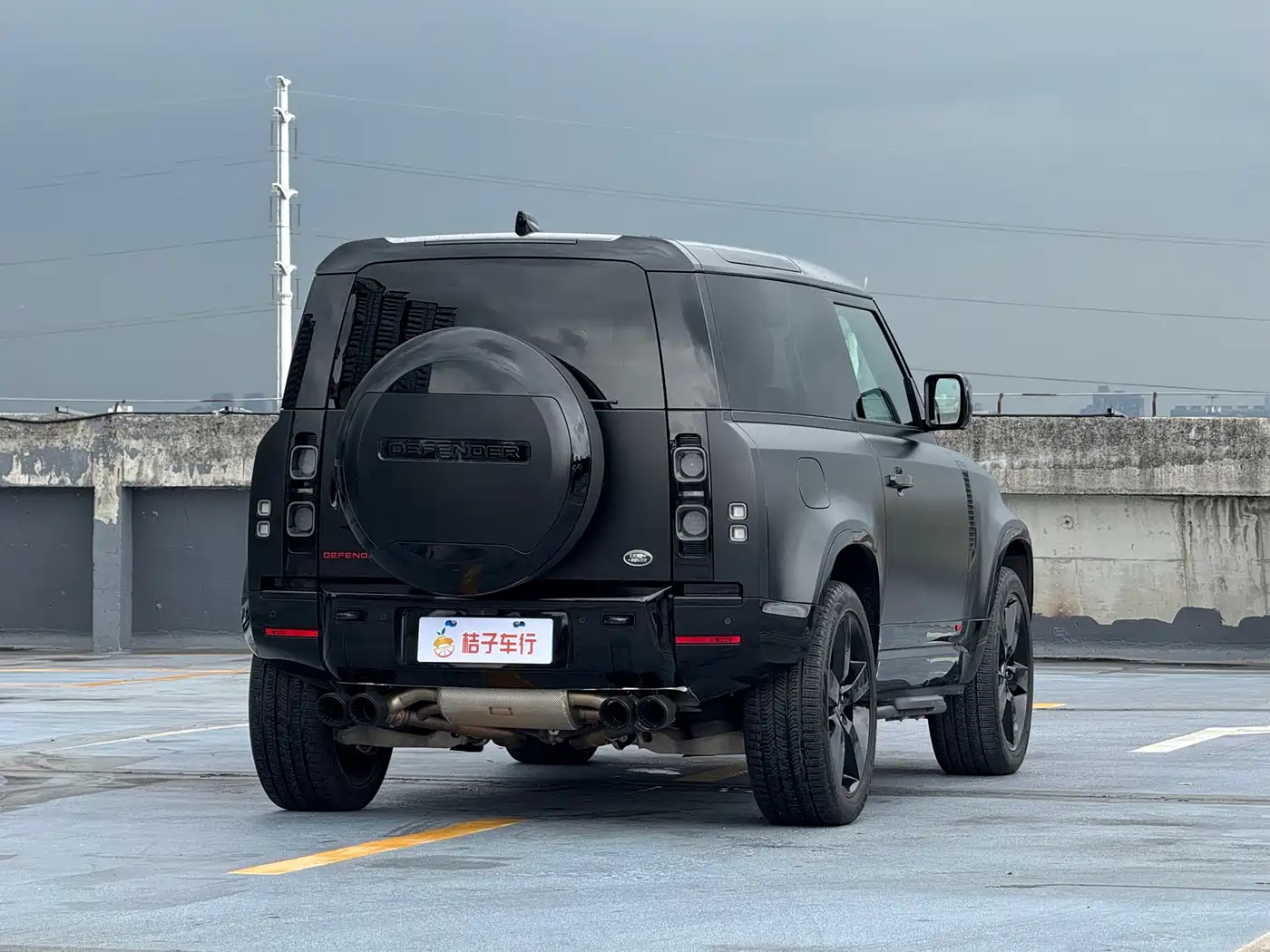 Land Rover Defender 2024 90 5.0T V8 фото 6