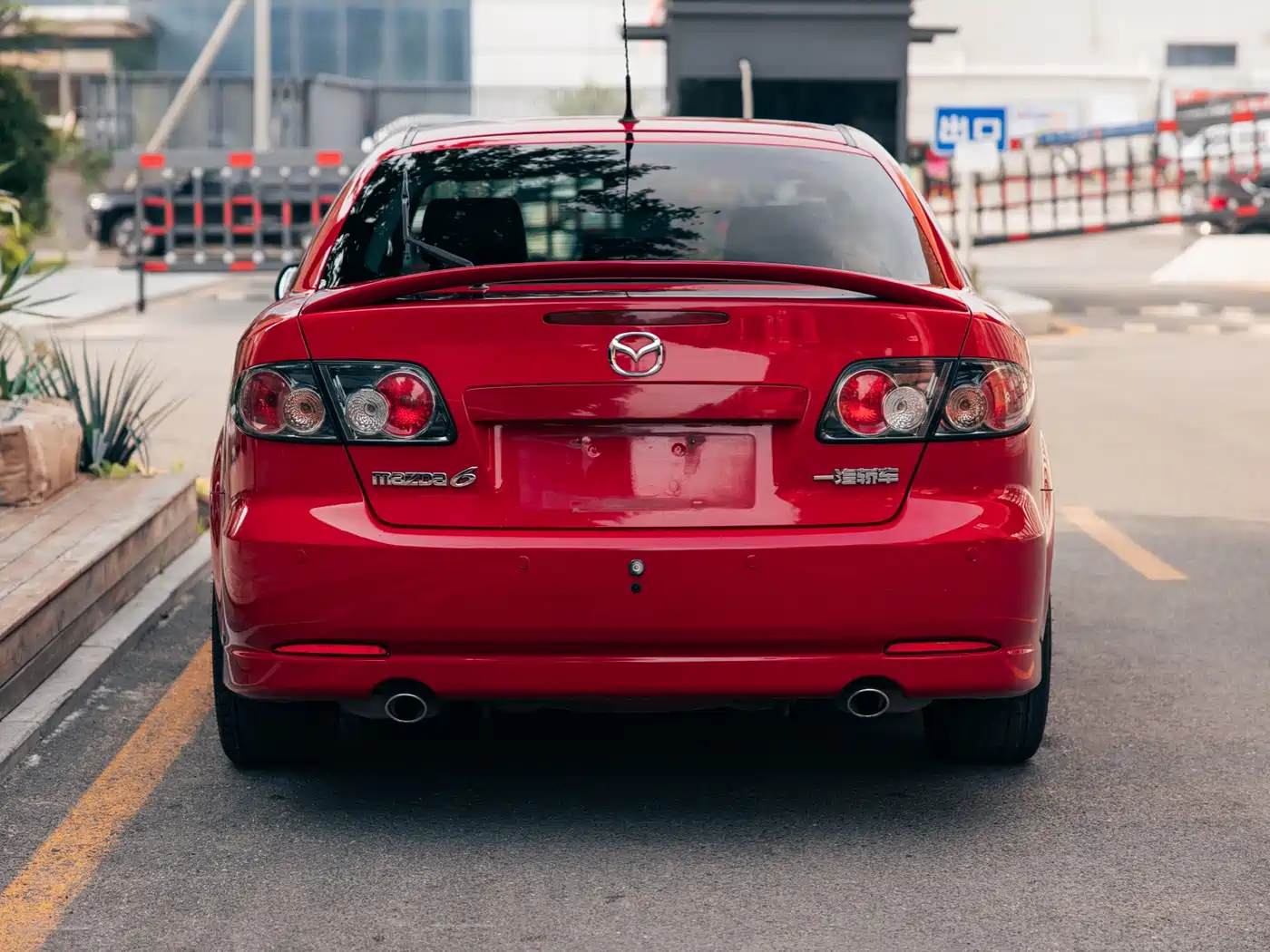 Photo 8 - Mazda 6