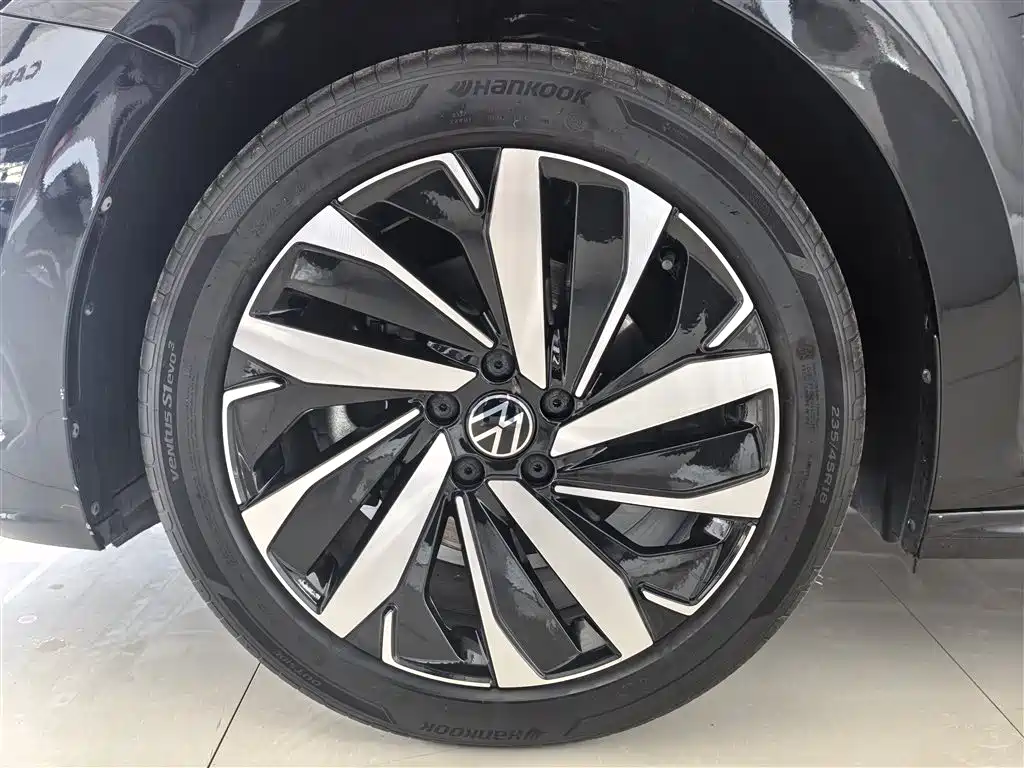 Volkswagen Passat 2024 380TSI Elite Edition фото 5