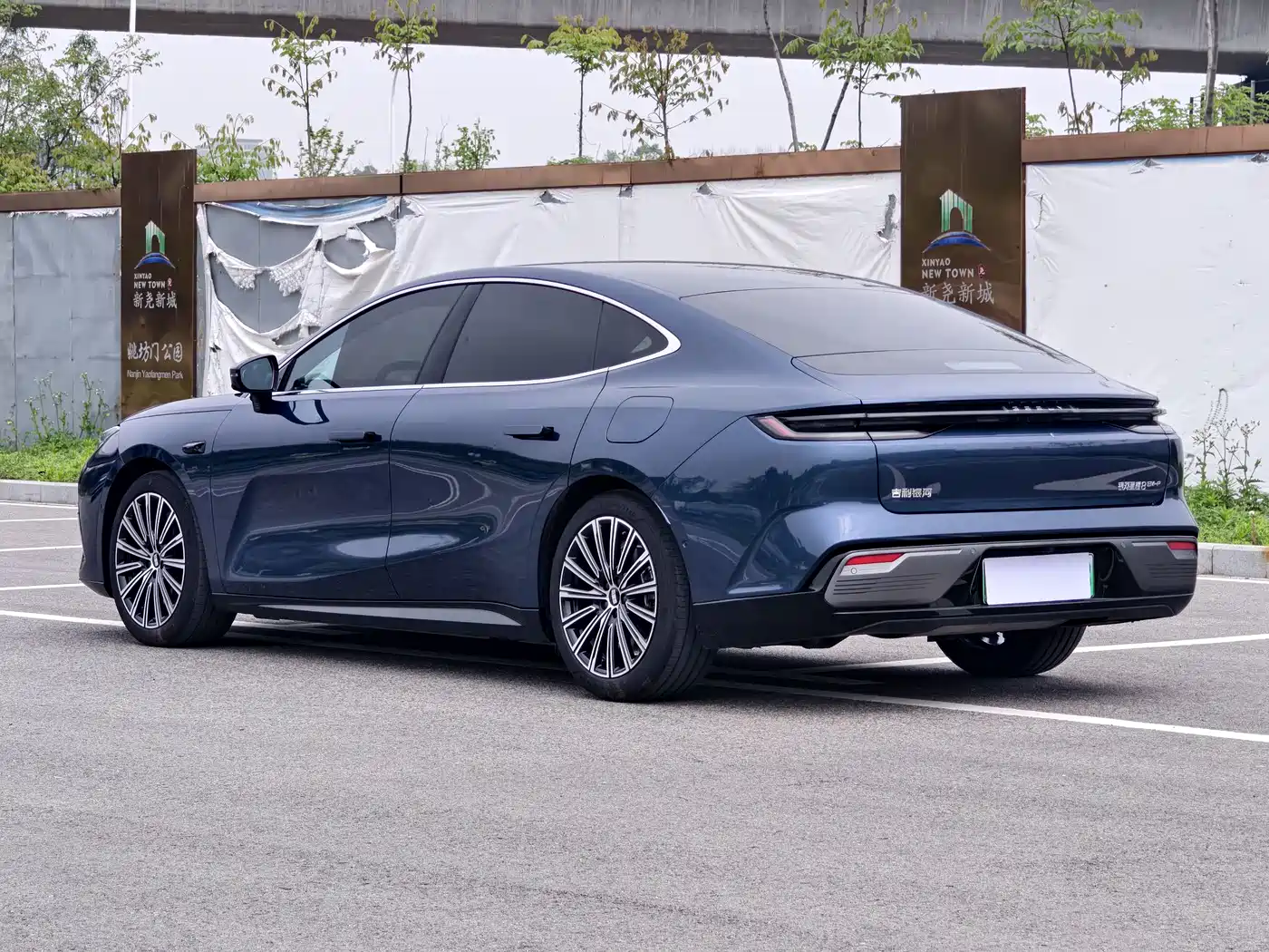 GEELY GALAXY GALAXY SPARKLE 8