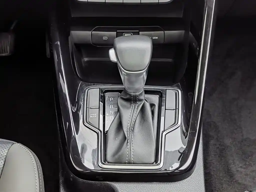 Kia Sportage 2019 2.0L Automatic Smart Luxury Edition фото 13