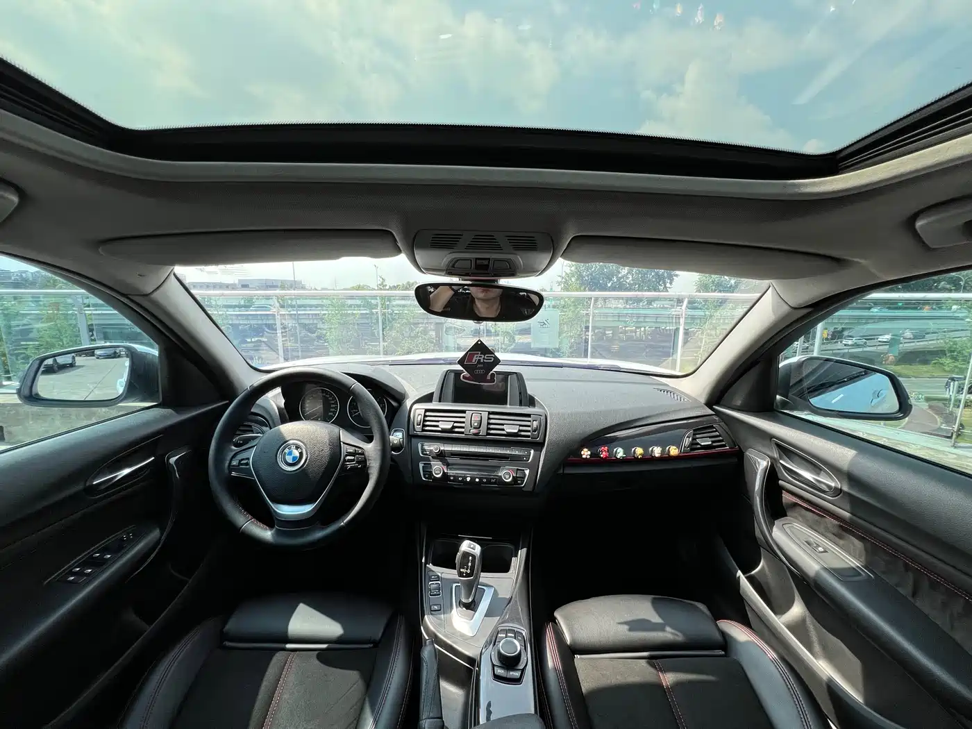 BMW 1 Series (Import) 2013 Facelift 118i Sport Model фото 9