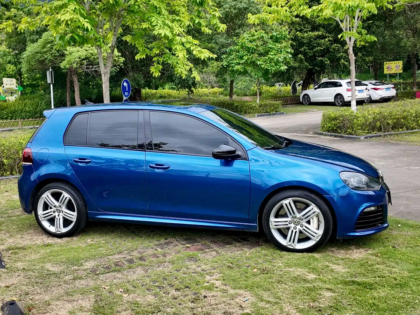 Volkswagen Golf (Import) 2011 2.0TSI R фото 18