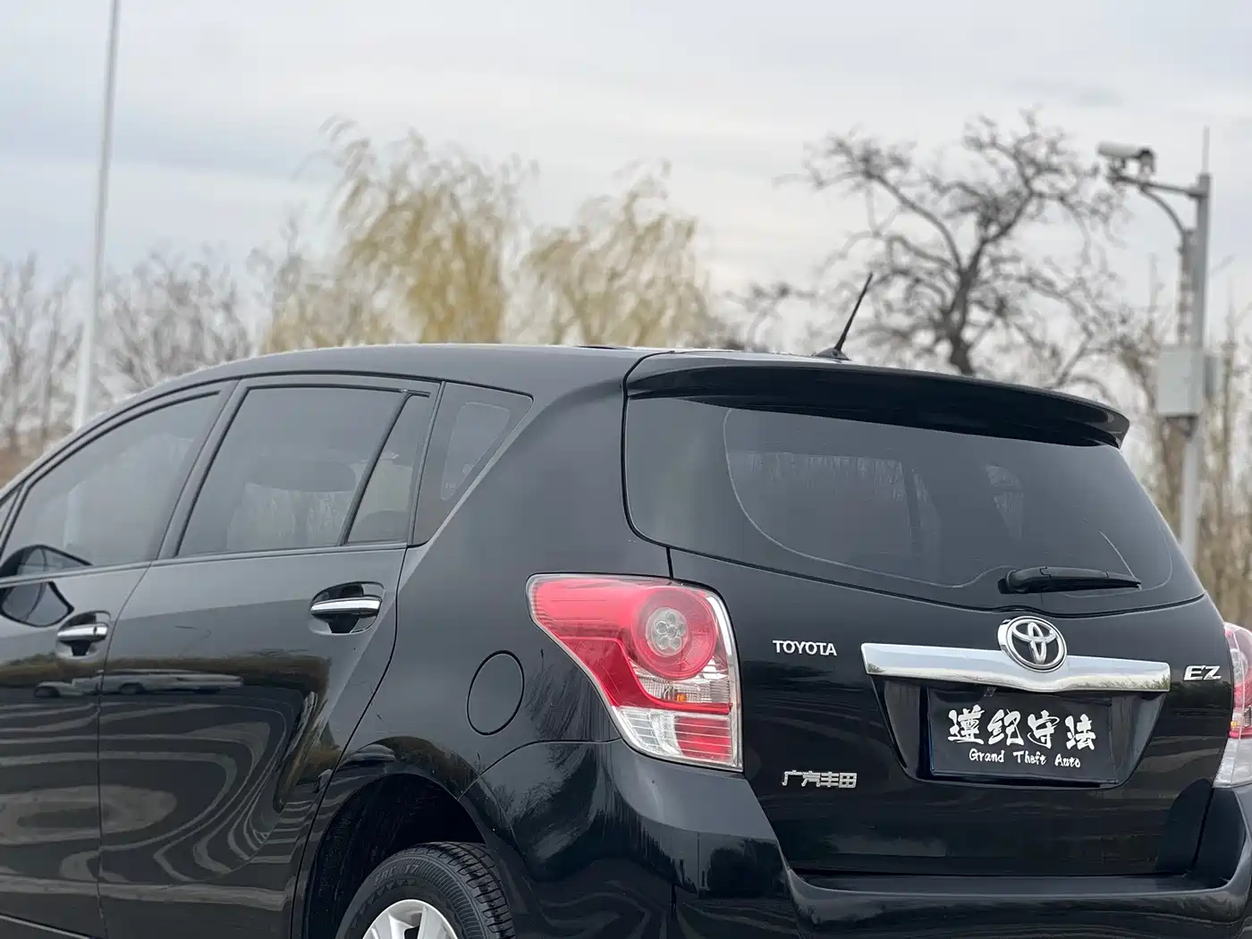 Toyota E'Z 2014 Xingyao 180E CVT Elite фото 19