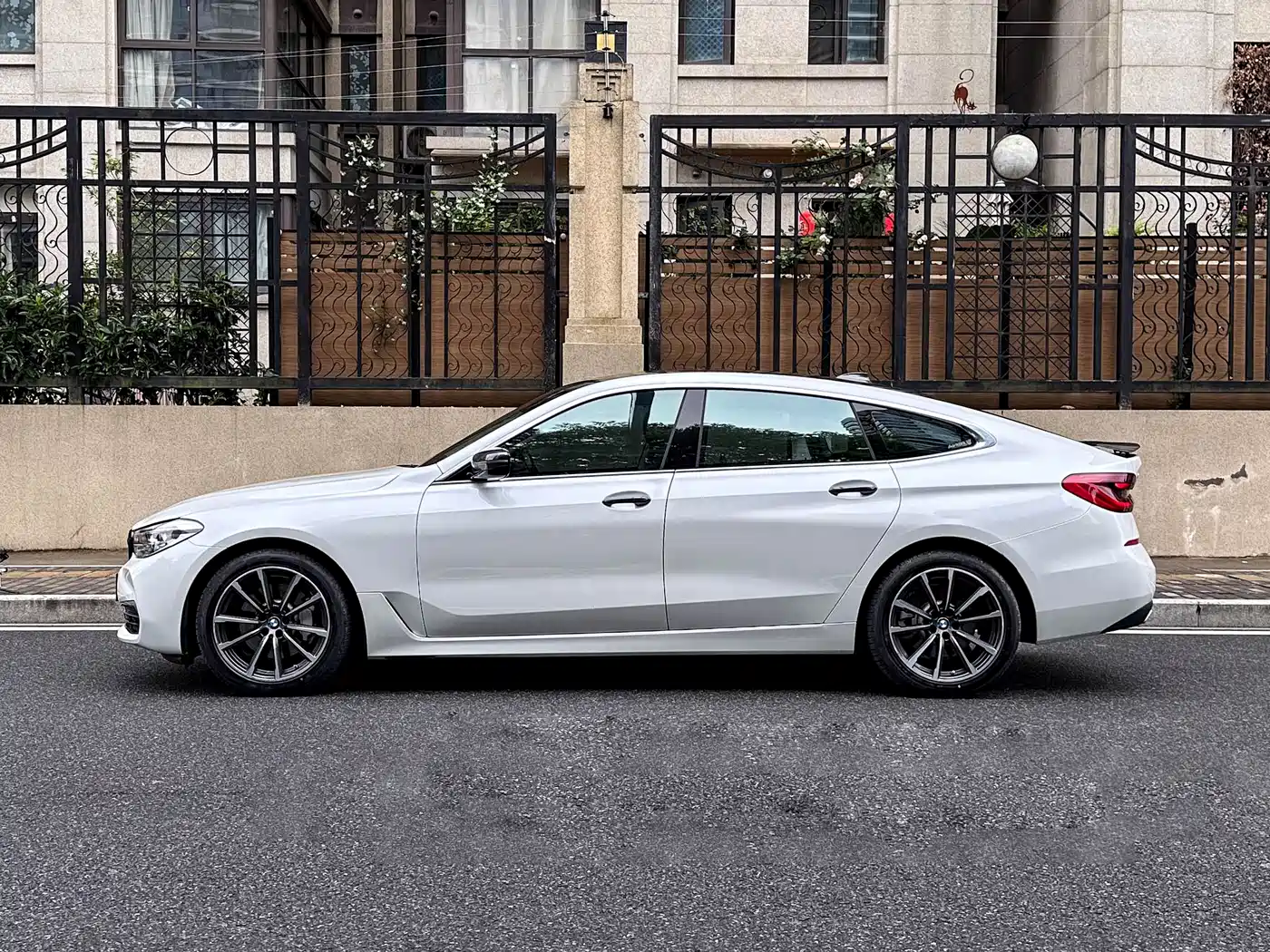 BMW 6 Series GT 2019 630i Luxury Design Package фото 3