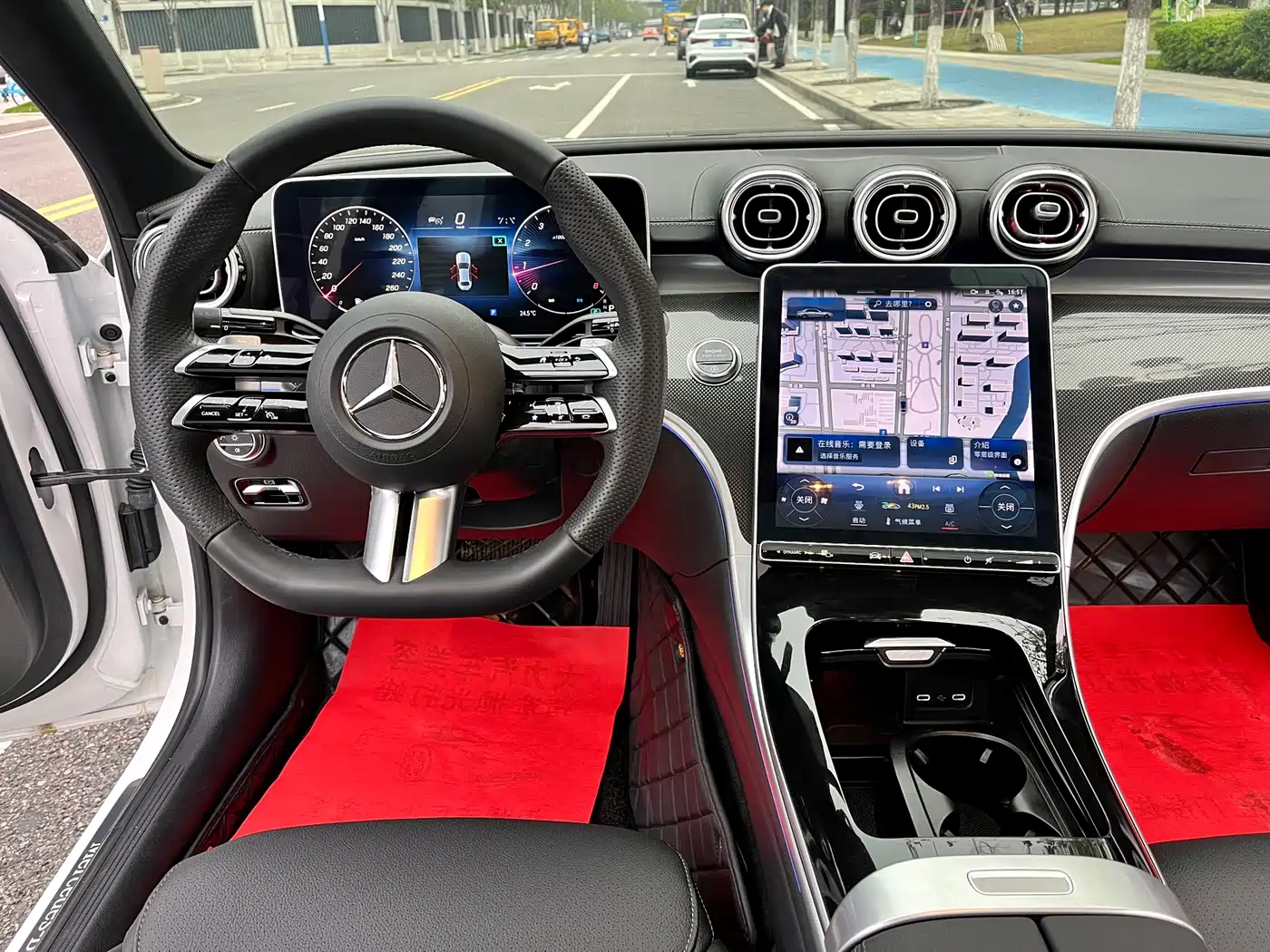 Mercedes-Benz C-Class 2024 C 260 L Night Edition Sport фото 6