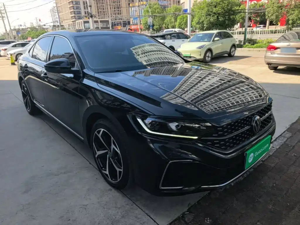 Фото 4 - Volkswagen Passat