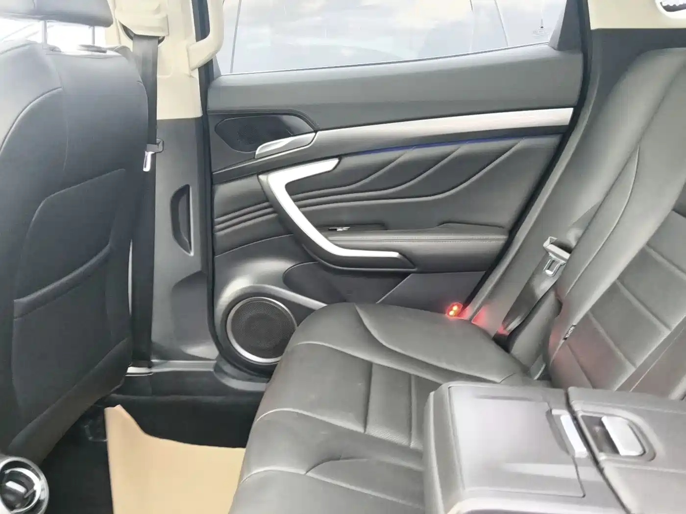 WEI PAI WEI BRAND VV7