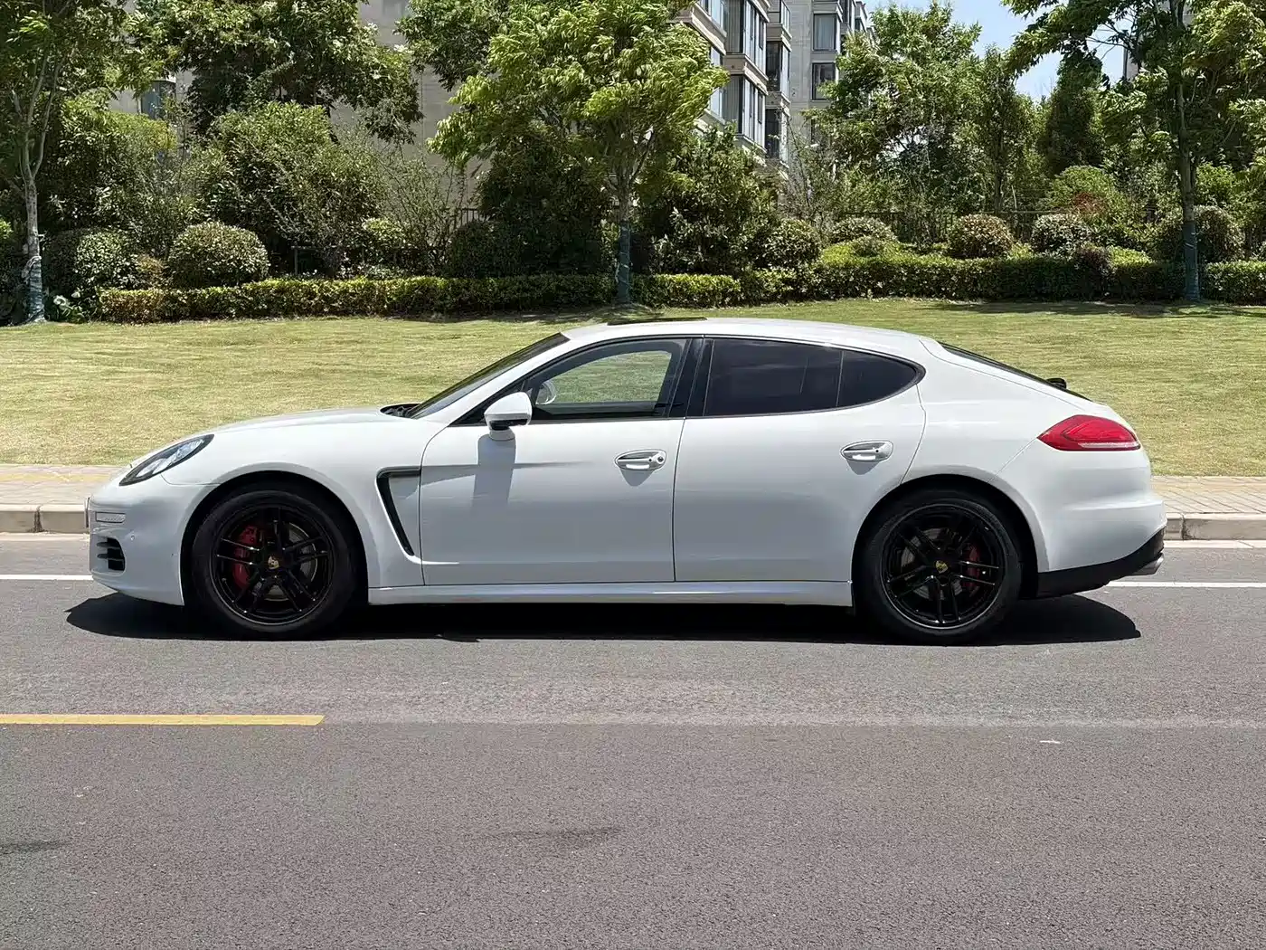 Porsche Panamera 2016 Panamera Edition 3.0T фото 7