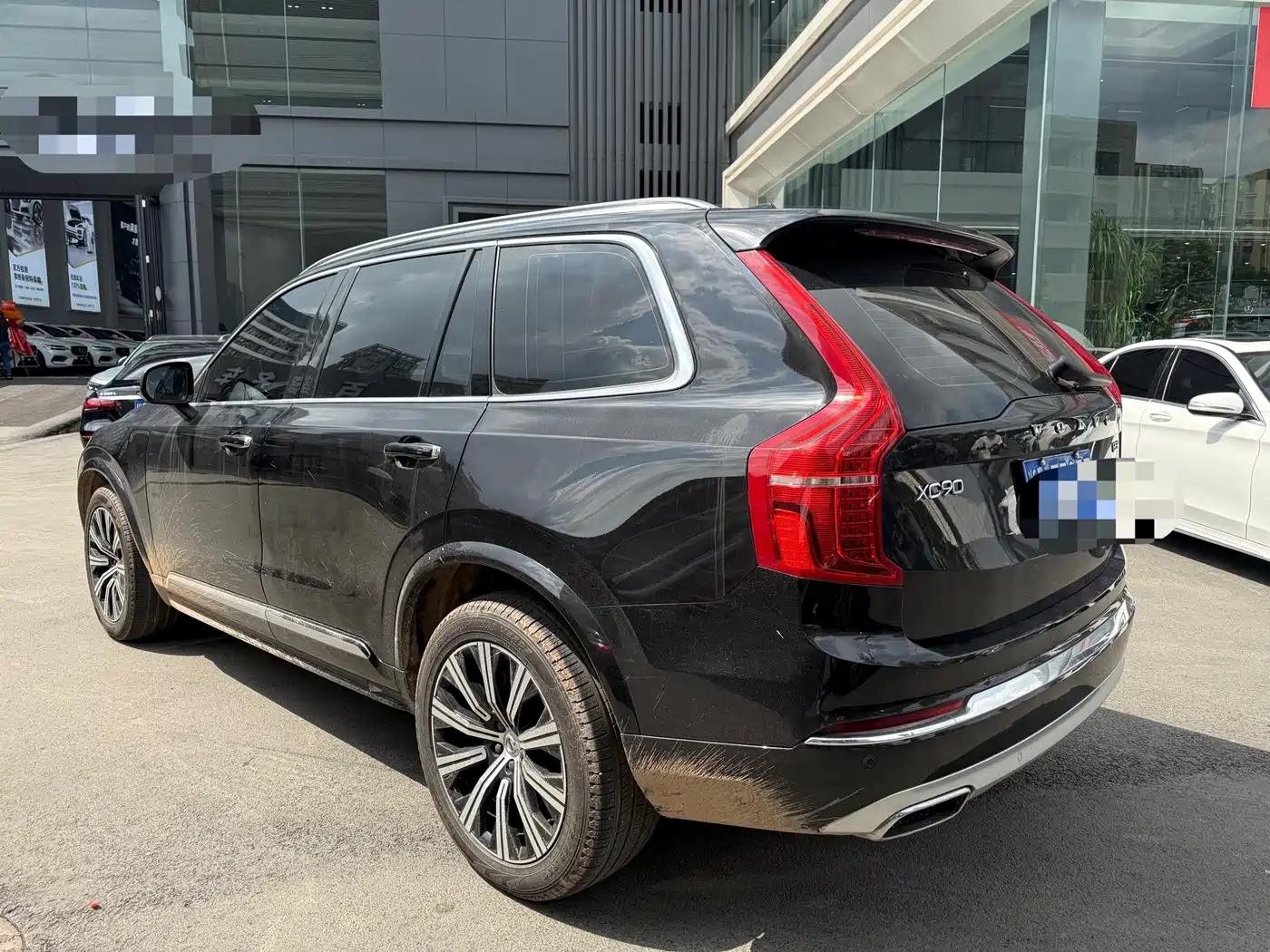 VOLVO XC90
