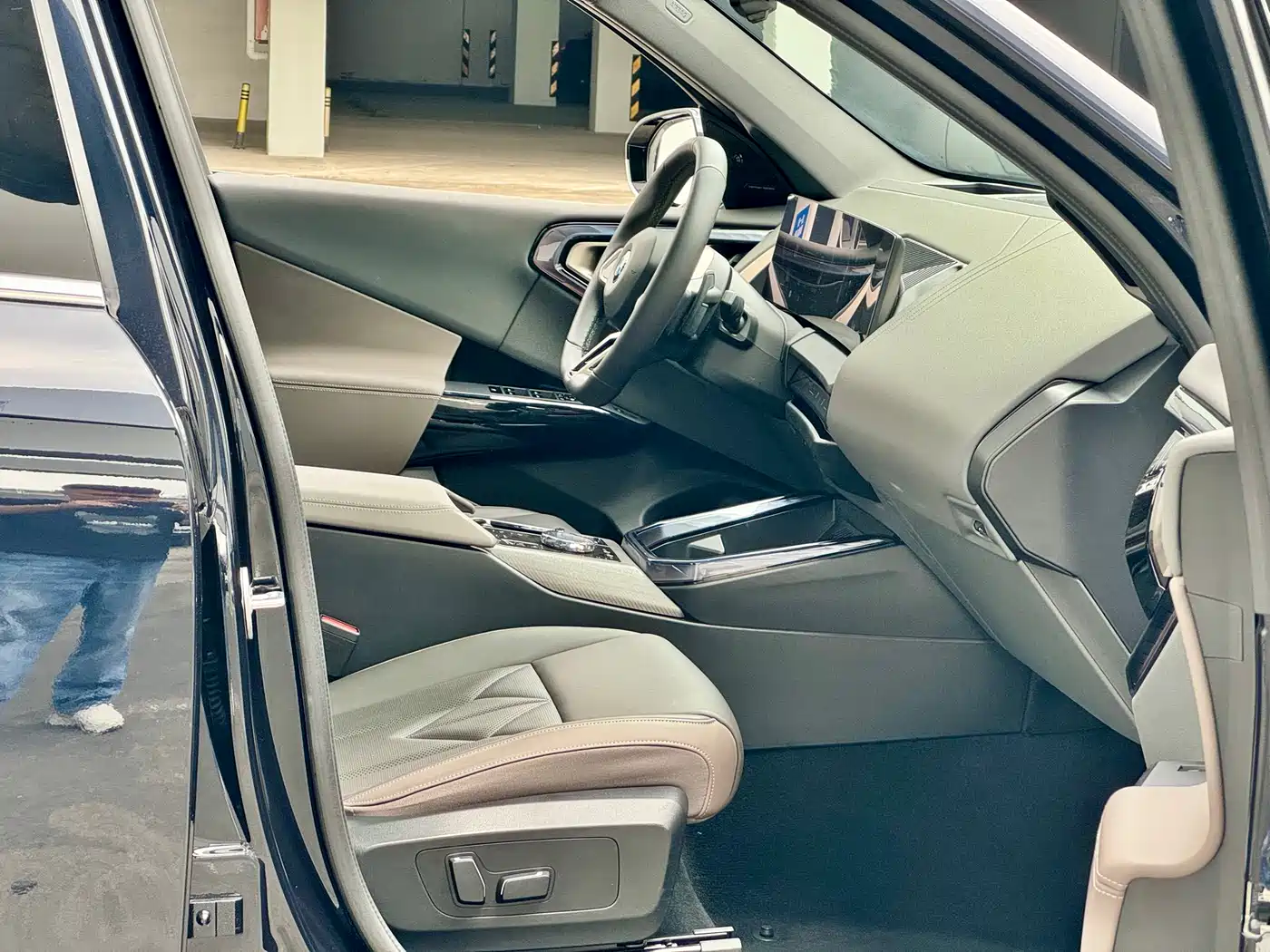 BMW X3 2025 xDrive30L Premium M Sport Package фото 10