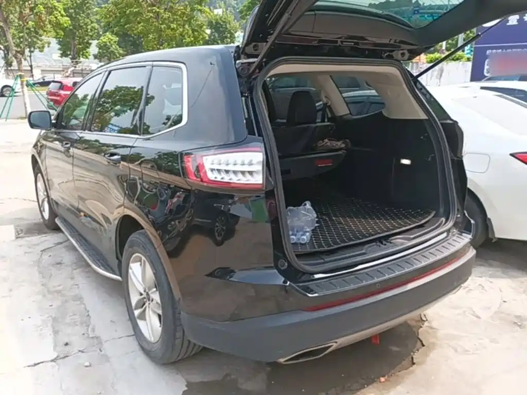 Фото 5 - Ford Edge