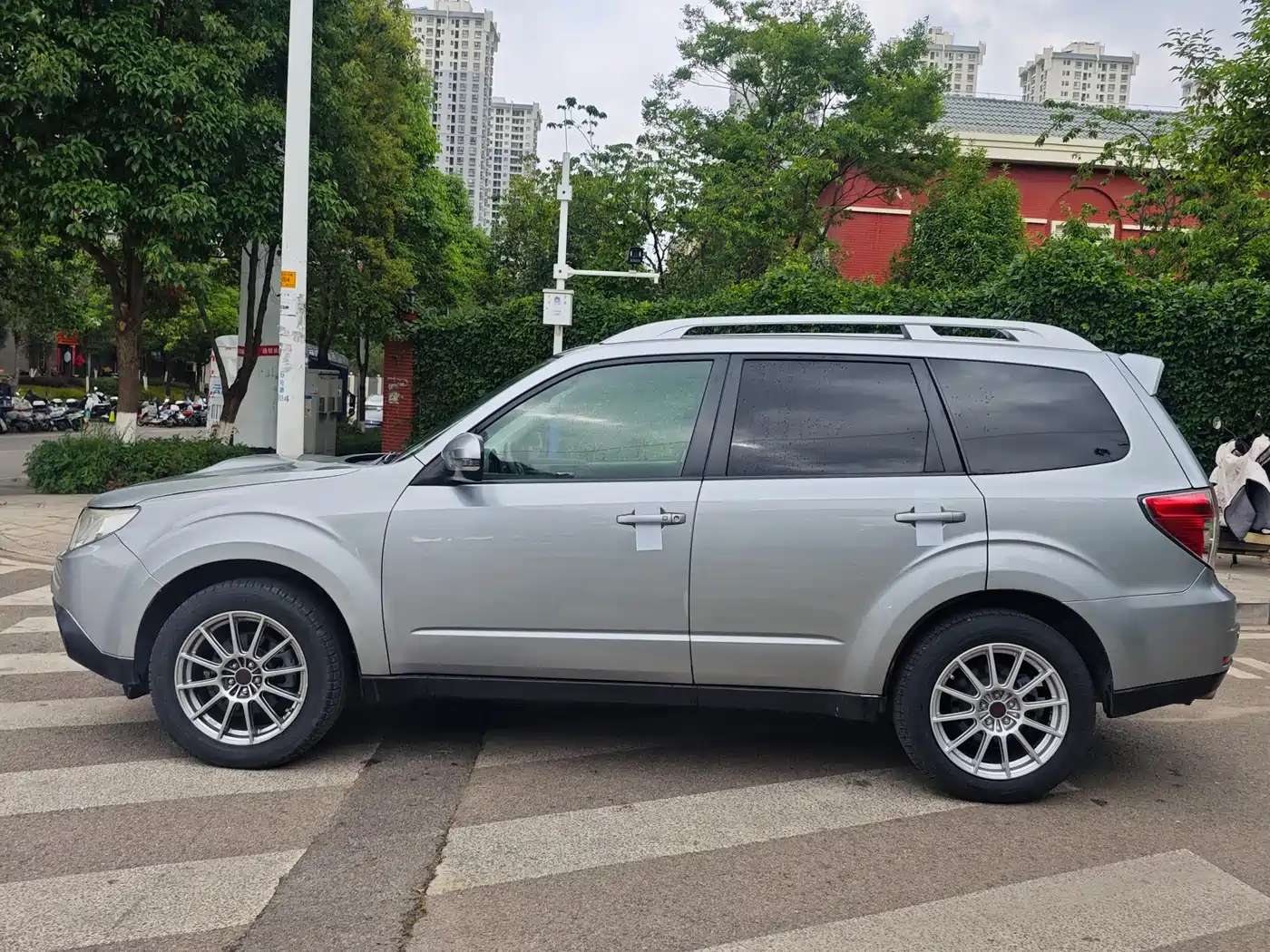 Subaru Forester 2011 2.5T S-EDITION Automatic Luxury Edition фото 8