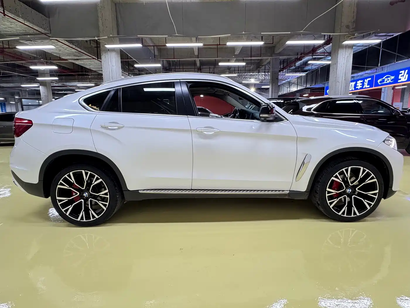BMW X6 2017 xDrive35i Leading фото 8