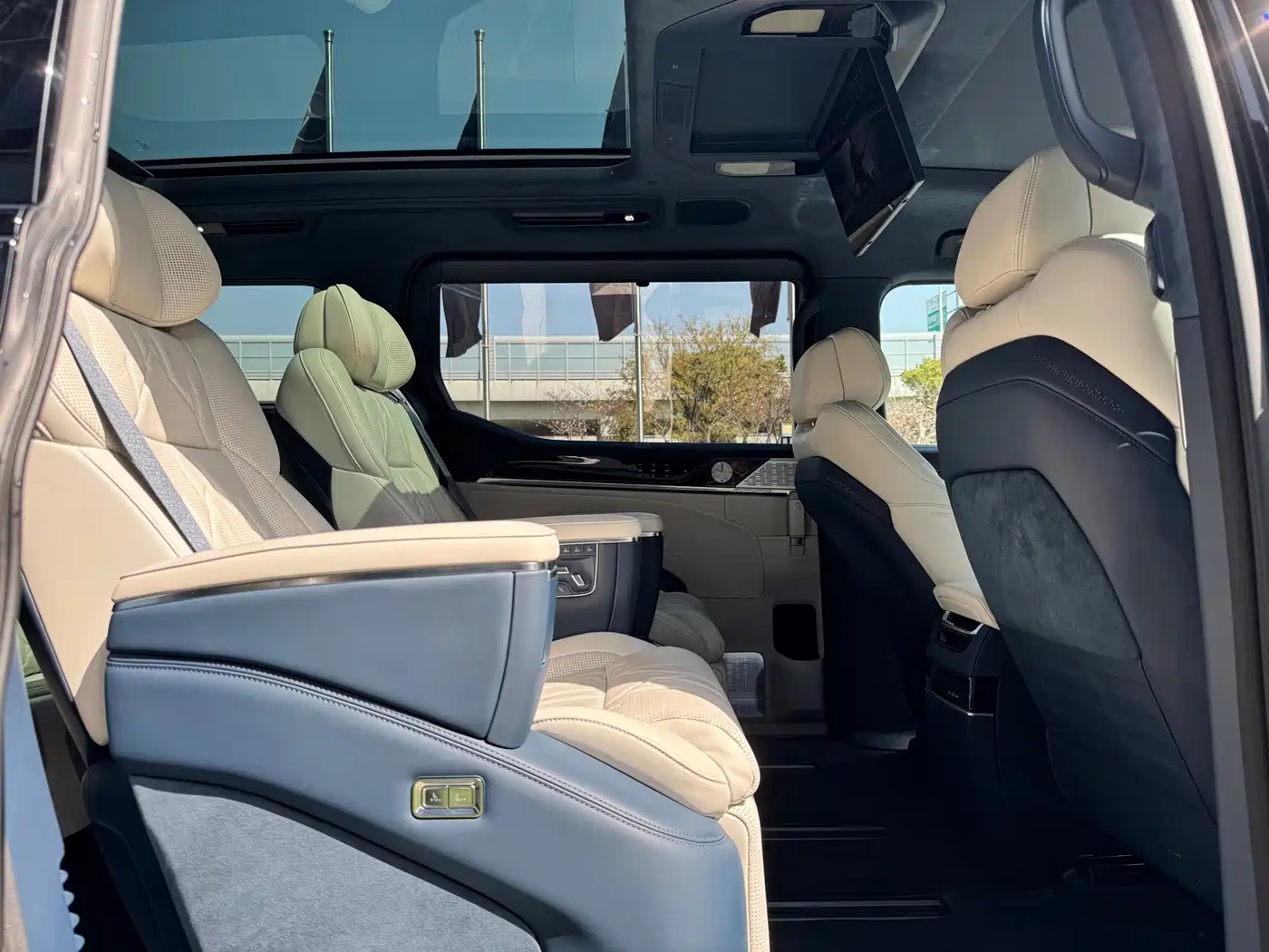 ZEEKR EXTREME KRYPTON 009