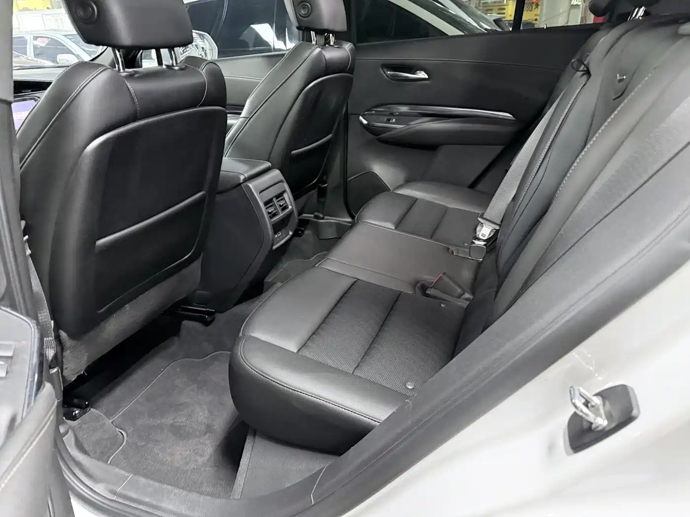 Cadillac XT4 2021 28T FWD Technology Edition фото 11