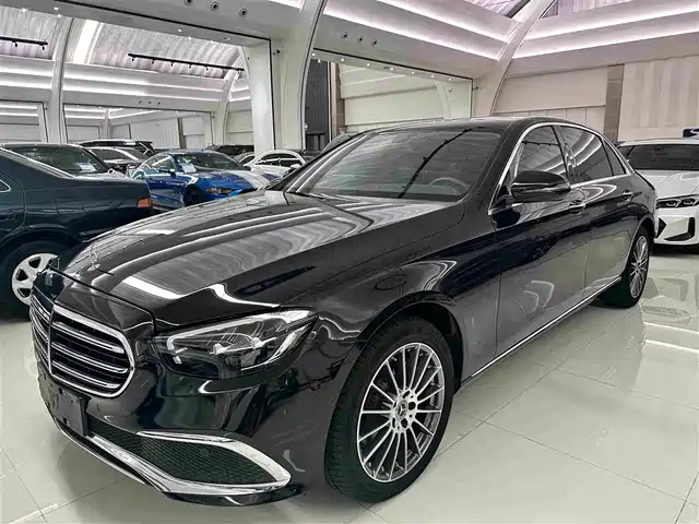Mercedes-Benz E-Class 2023 E 260 L — фото 1