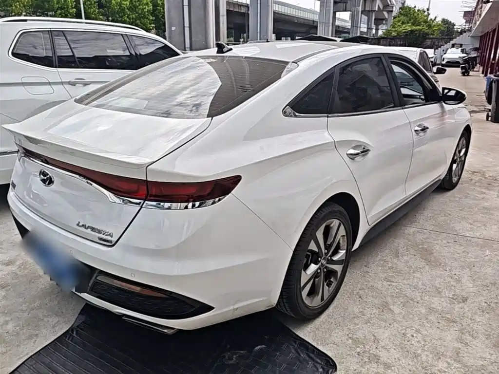 Hyundai Fista 2019 280TGDi Sport Edition China VI фото 7