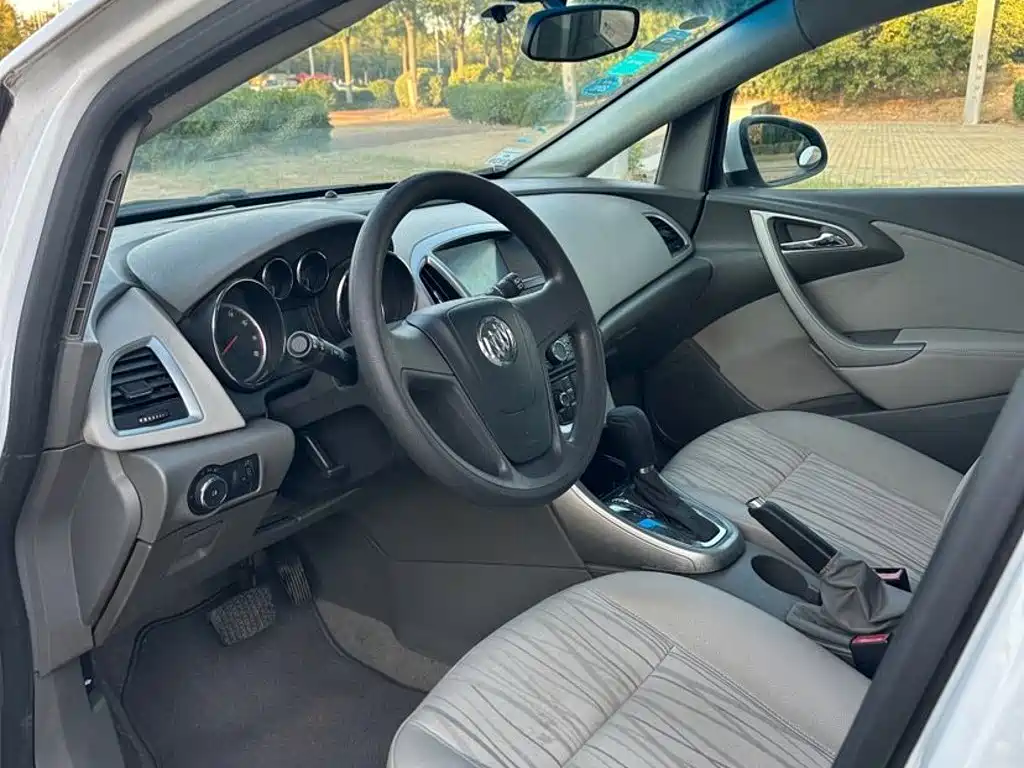 Фото 8 - Buick Excelle