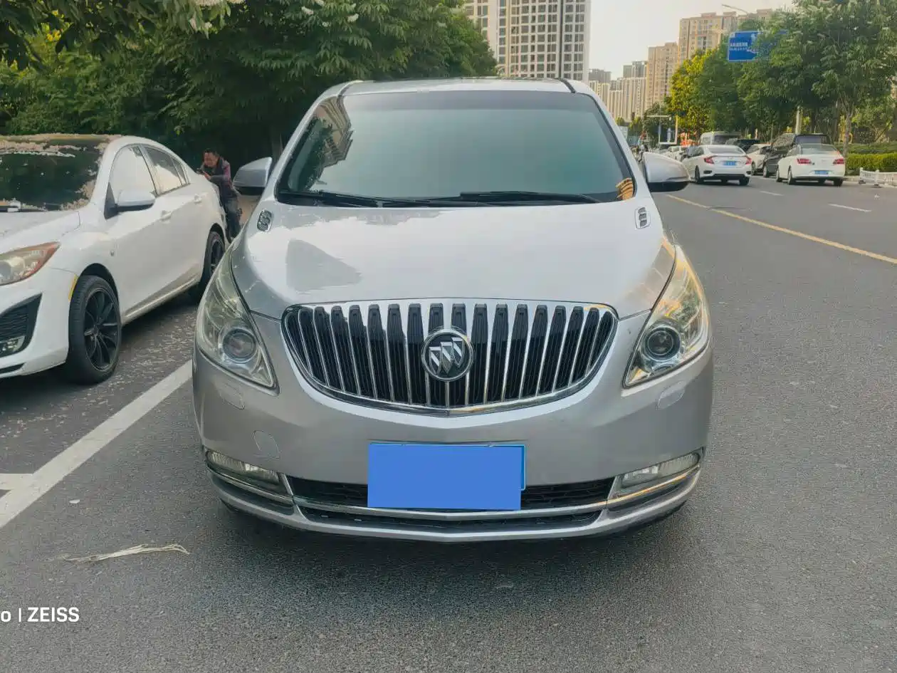 Buick GL8 2011 3.0L XT Luxury Business Flagship фото 3