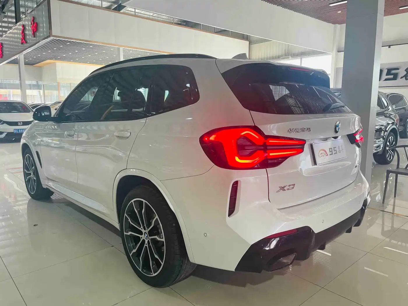 BMW X3 2023 xDrive30i Leading M Night Package фото 6