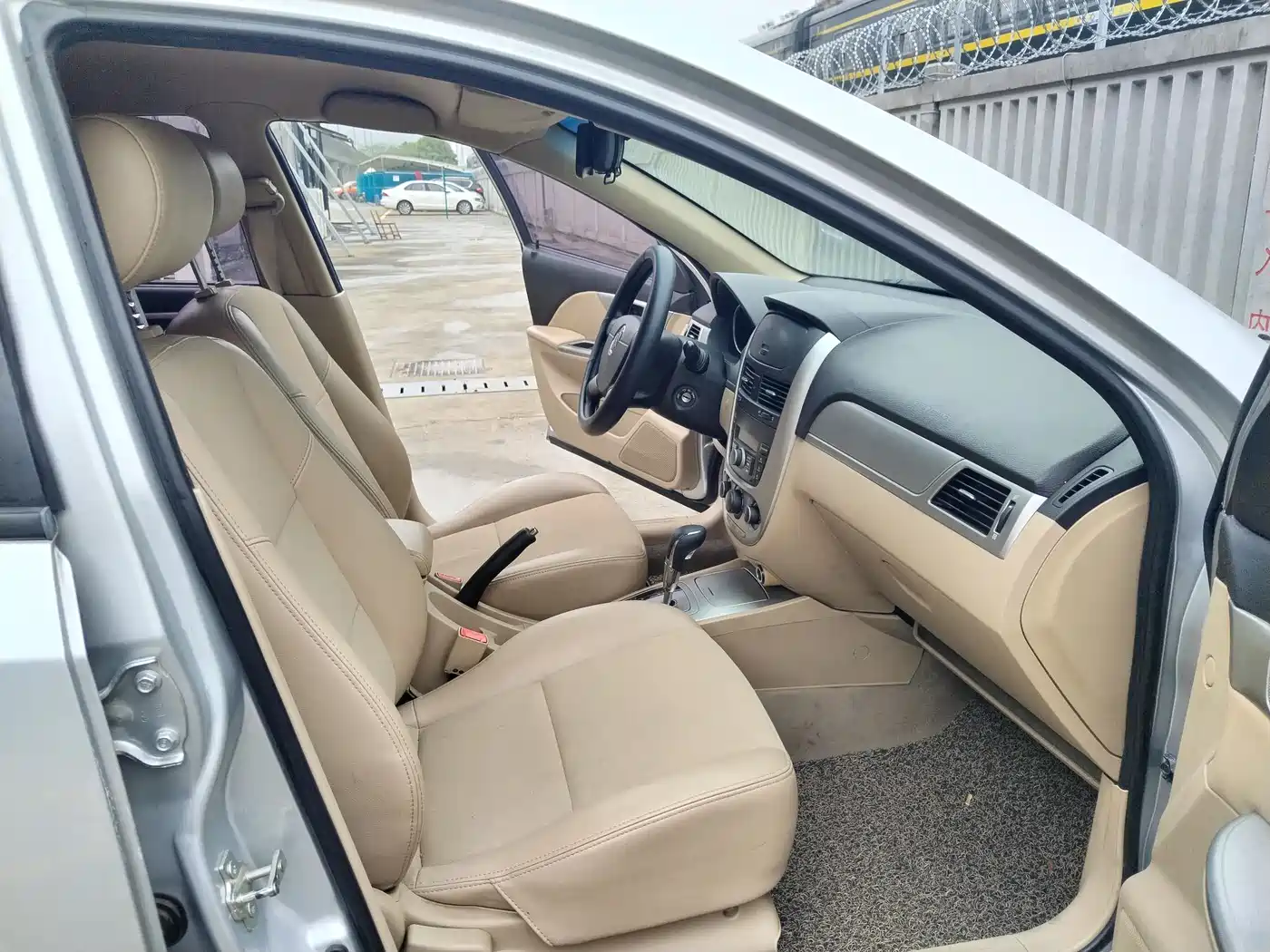 Buick Excelle 2013 1.5L Automatic Classic фото 16