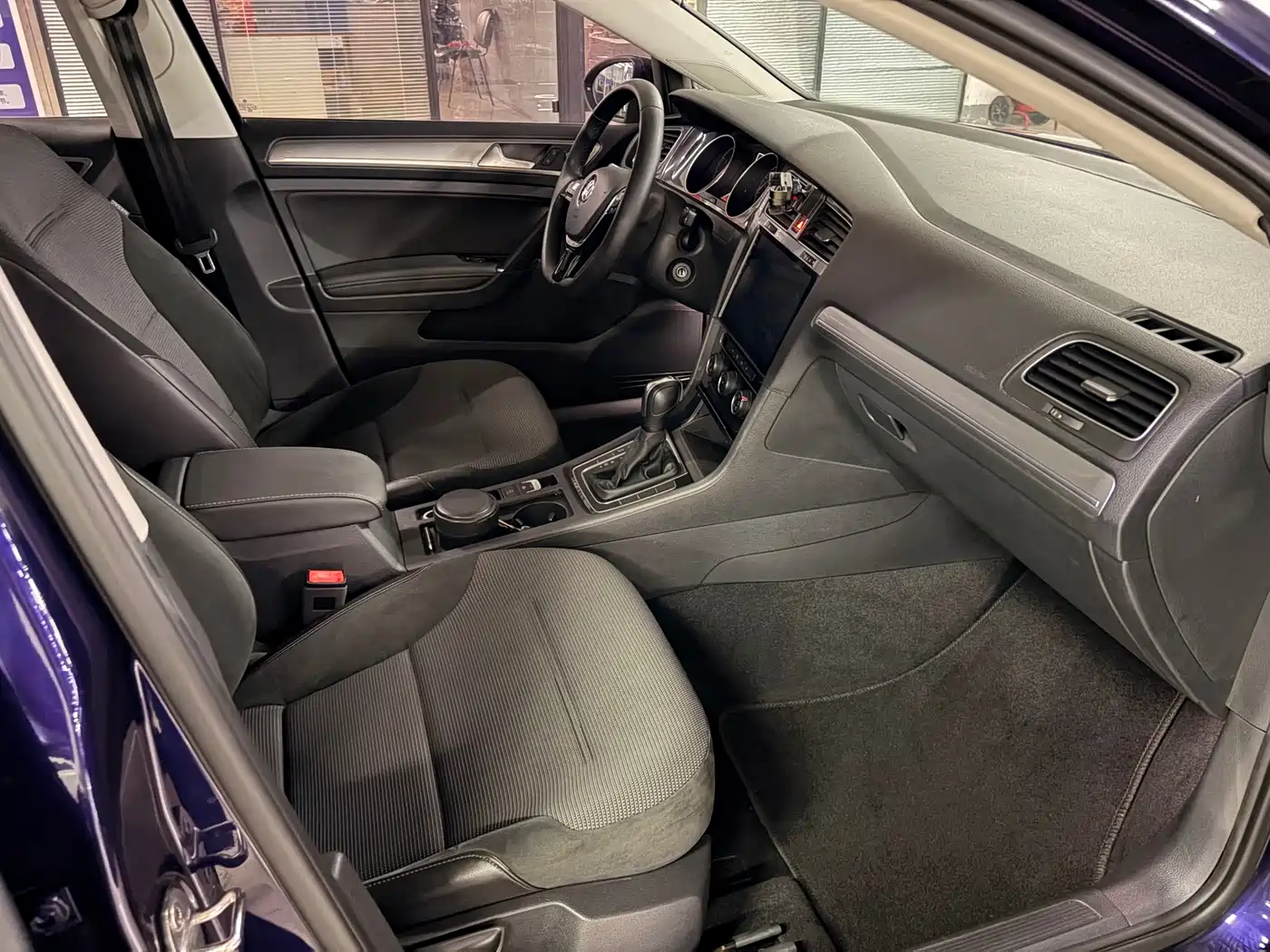 Volkswagen Golf 2018 230TSI Automatic Comfort фото 12