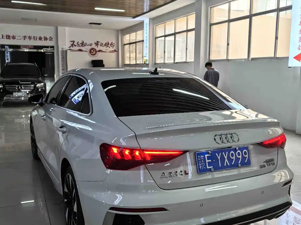 Audi A3 2023 A3L Limousine 35 TFSI Fashion Sport фото 6
