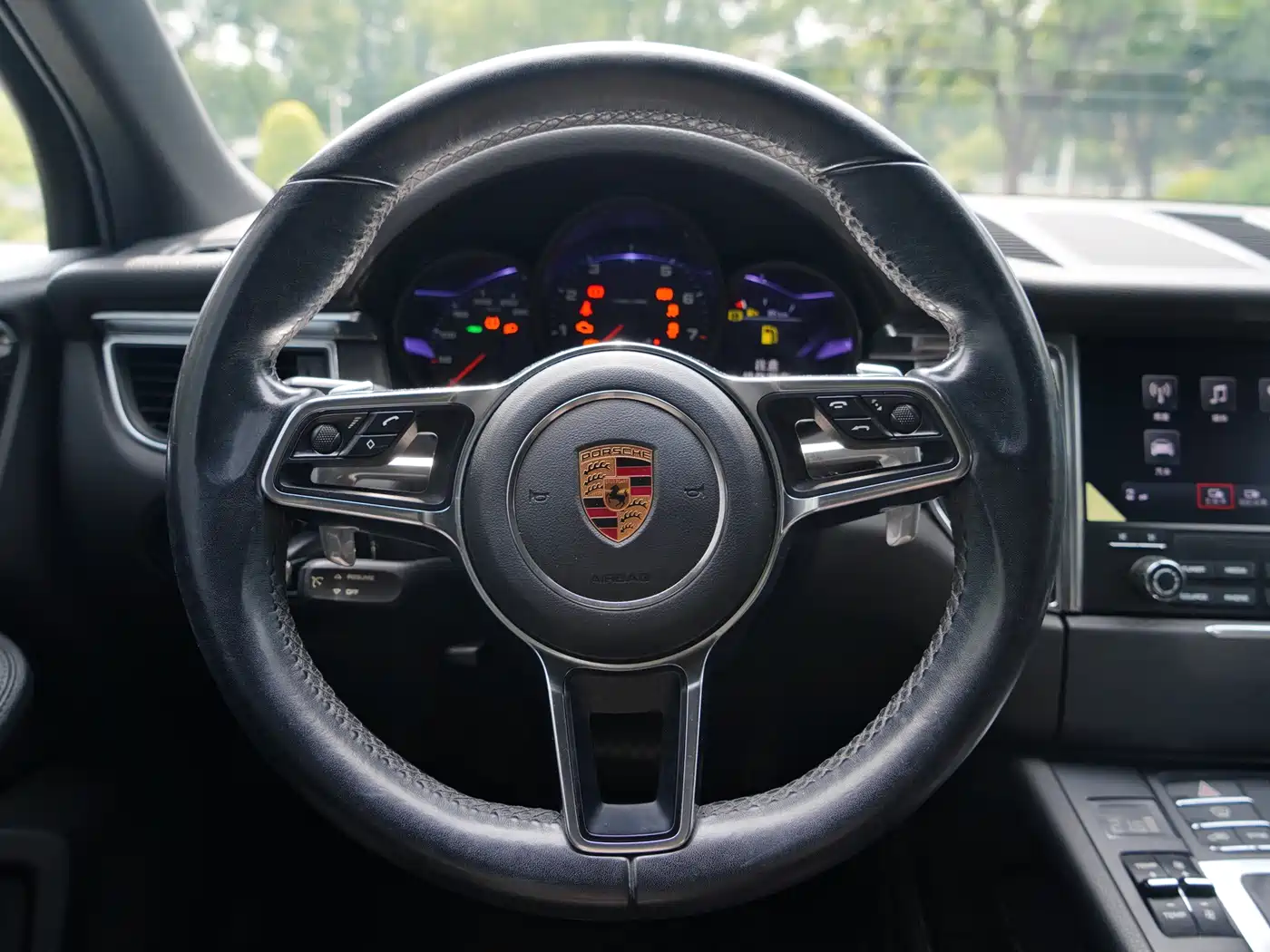 Фото 8 - Porsche Macan