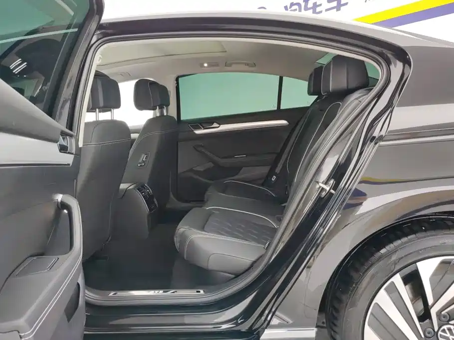 Volkswagen Magotan GTE Plug-in Hybrid 2024 2022 GTE Premium