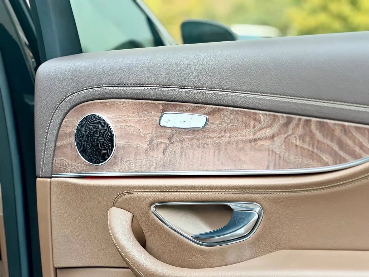 Mercedes-Benz E-Class 2021 E 300 L Fashion фото 39