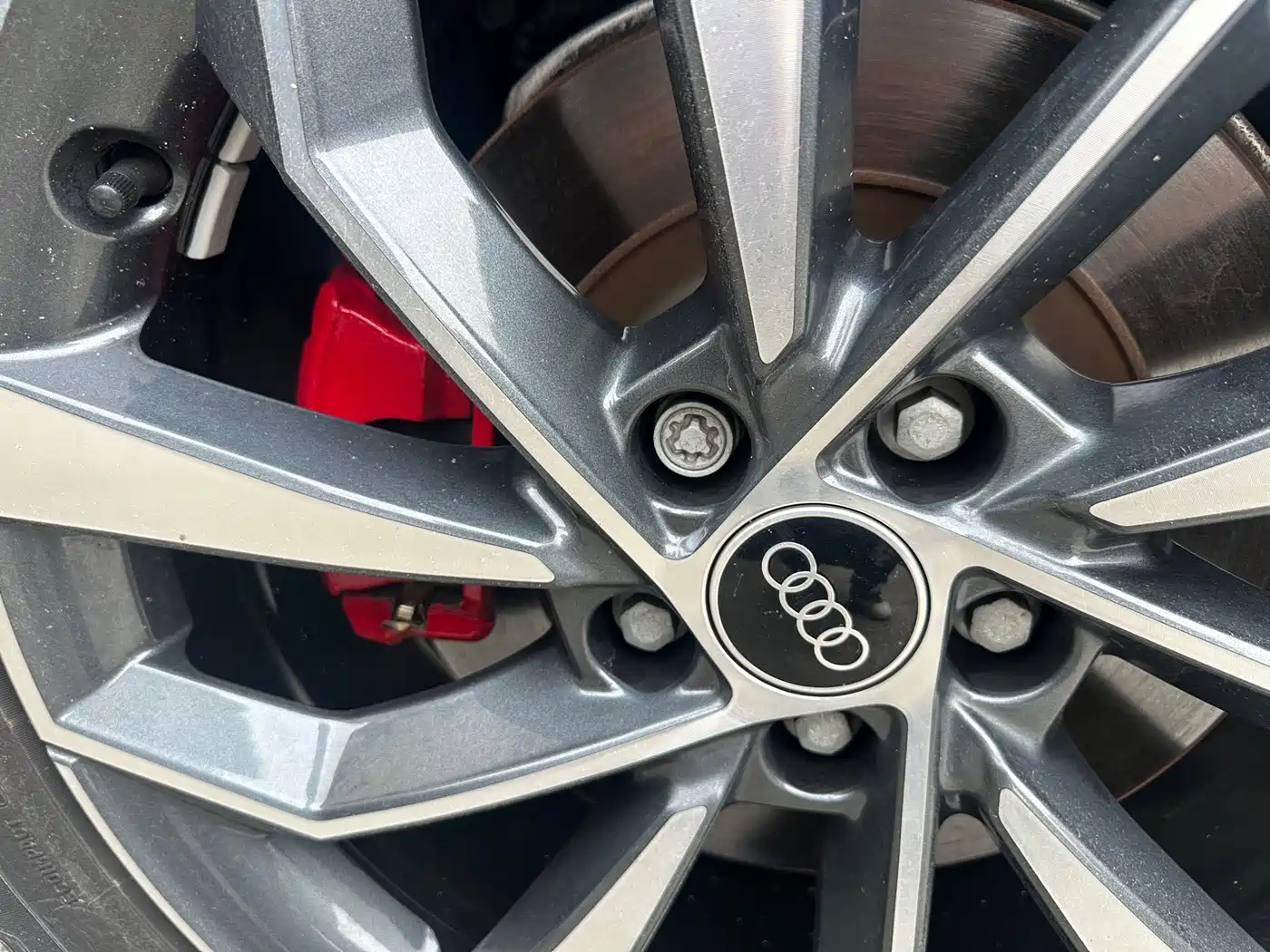 Audi Q5L 2023 40T Luxury Dynamic фото 13