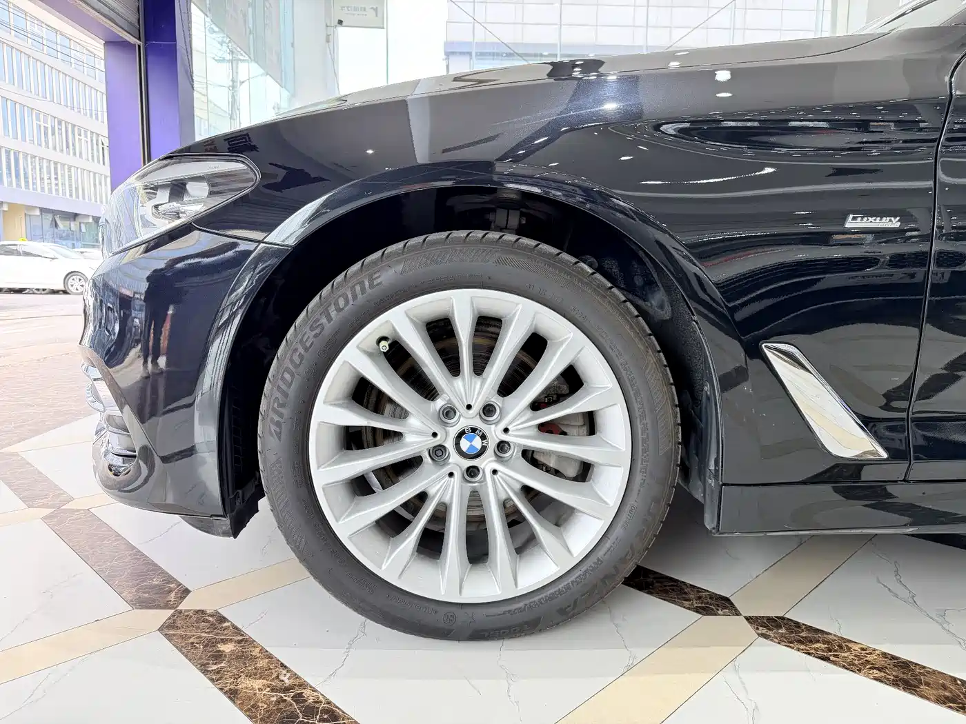 BMW 5 Series 2018 525Li Luxury Package фото 21