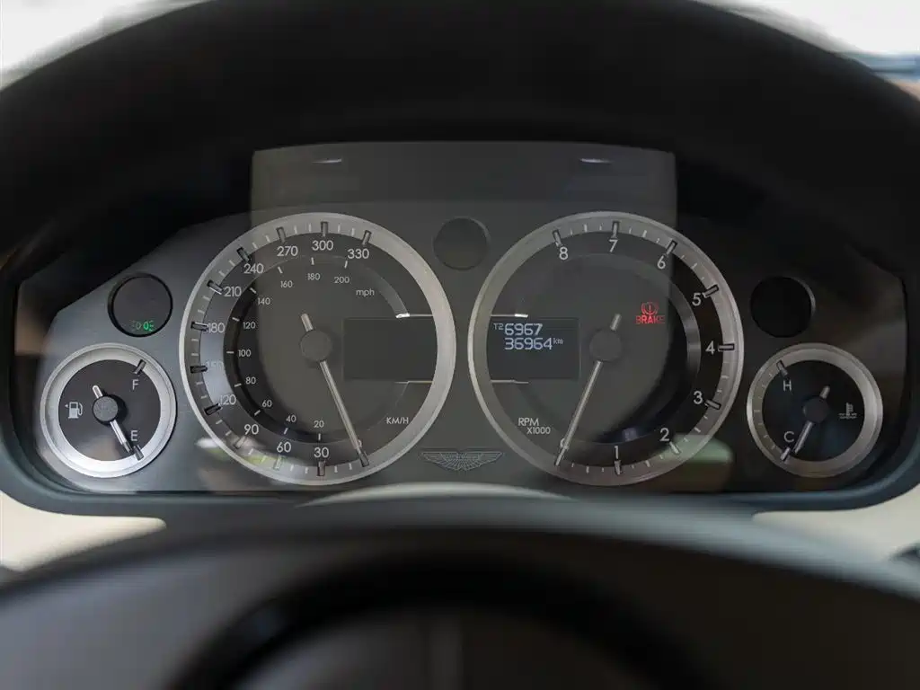 Aston Martin Rapide 2017 6.0L S фото 12