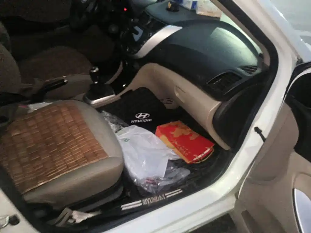 Photo 12 - Hyundai Verna