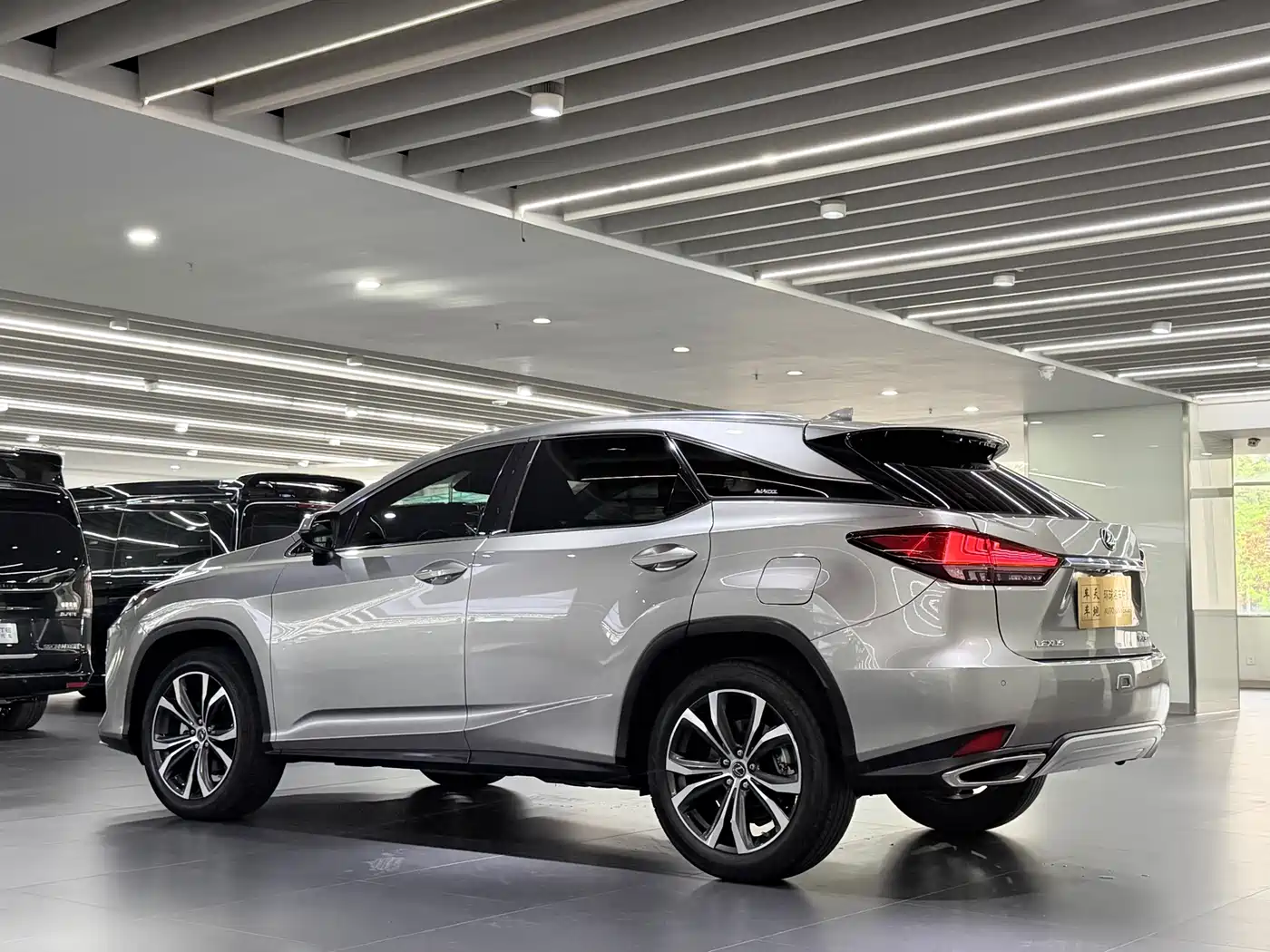 Lexus RX 2020 Facelift 300 AWD Elegance Edition фото 21