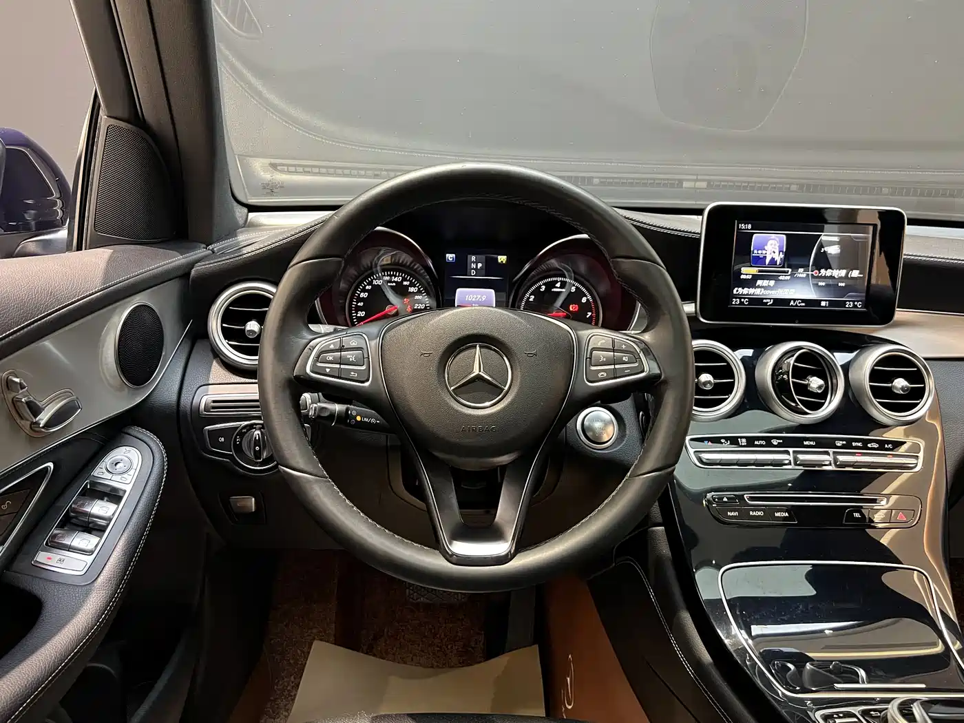 Mercedes-Benz GLC 2016 GLC 200 4MATIC фото 11