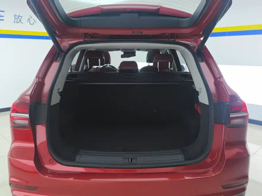 Roewe RX5 2016 2016 30T 4WD Automatic Internet Premium Edition