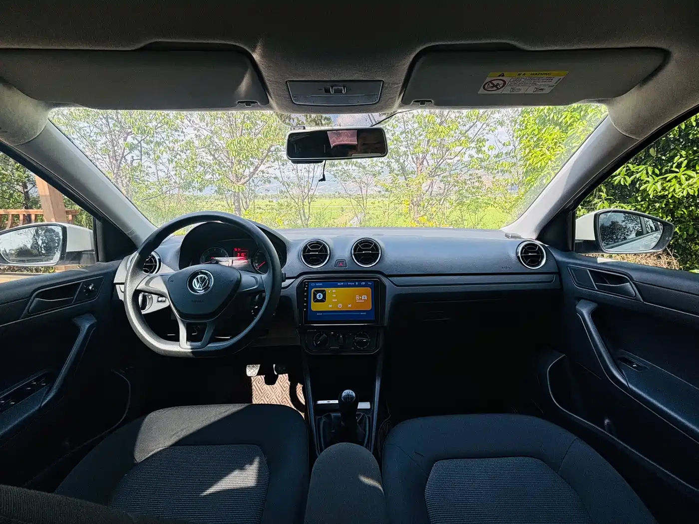 Volkswagen Jetta 2019 Dream Edition 1.4L Manual Fashion фото 9