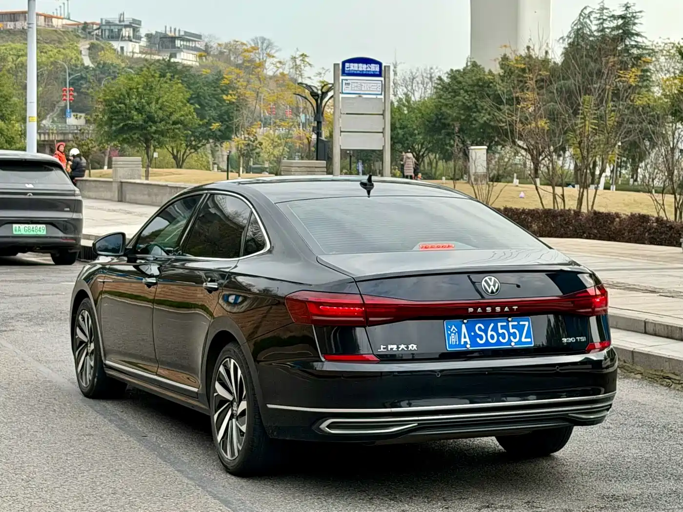 VOLKSWAGEN PASSAT
